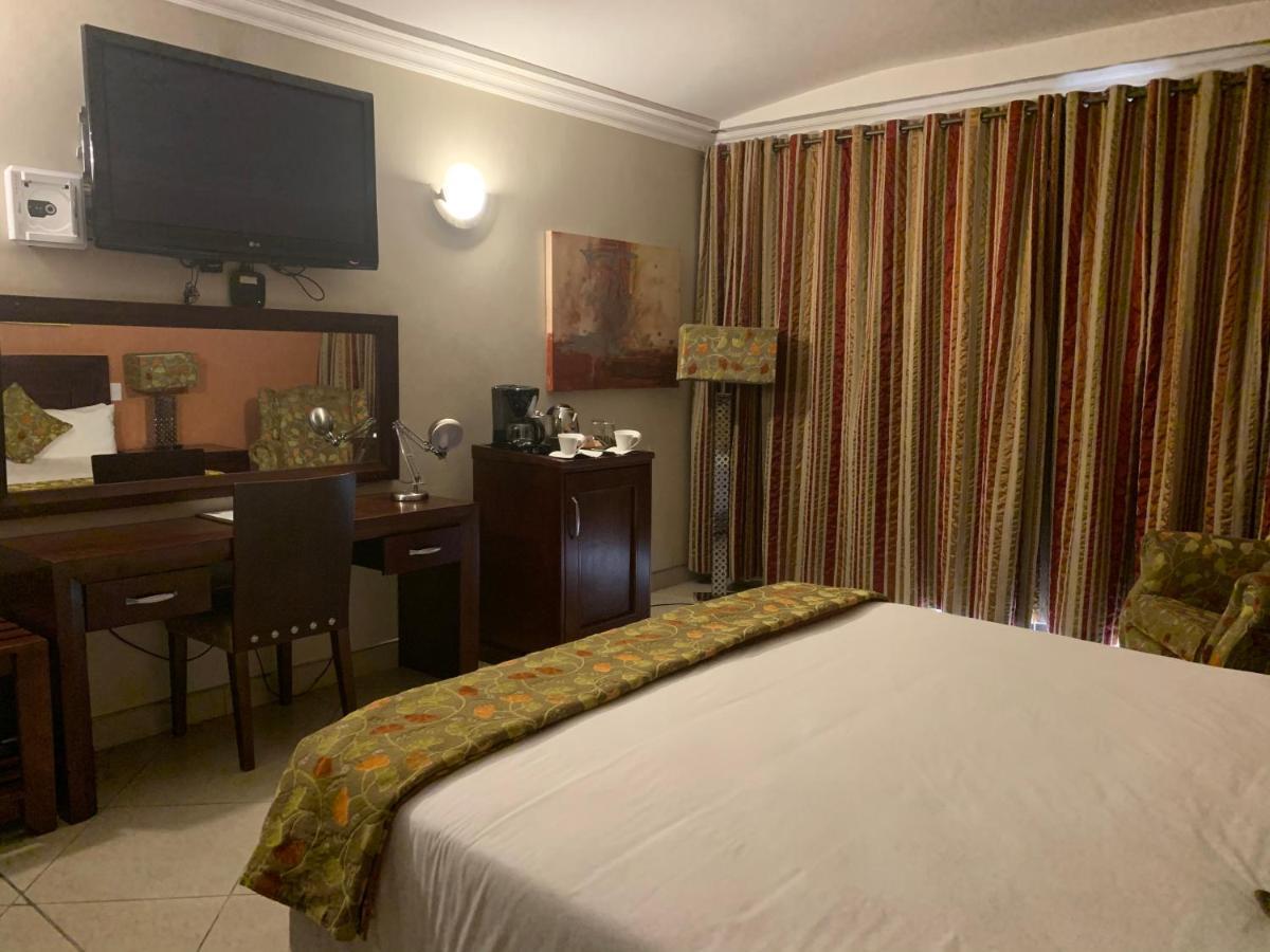 Royal Hotel Polokwane Eksteriør bilde